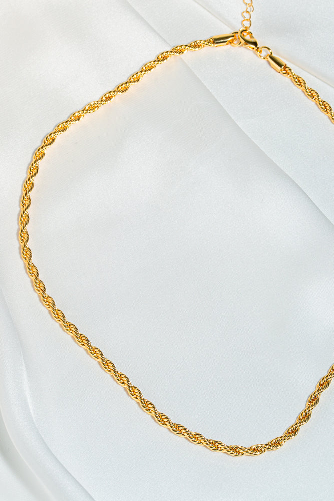 Donna Gold Twisted Rope Necklace