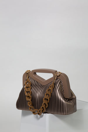 
            
                Load image into Gallery viewer, Savannah Pleated Shoulder Bag In Metallic Coffee
            
        