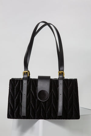
            
                Load image into Gallery viewer, Ivy Velvet Handbag In Black
            
        