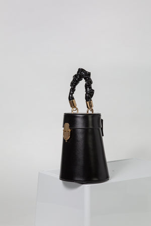 
            
                Load image into Gallery viewer, Isla Mini Bucket Bag In Black
            
        