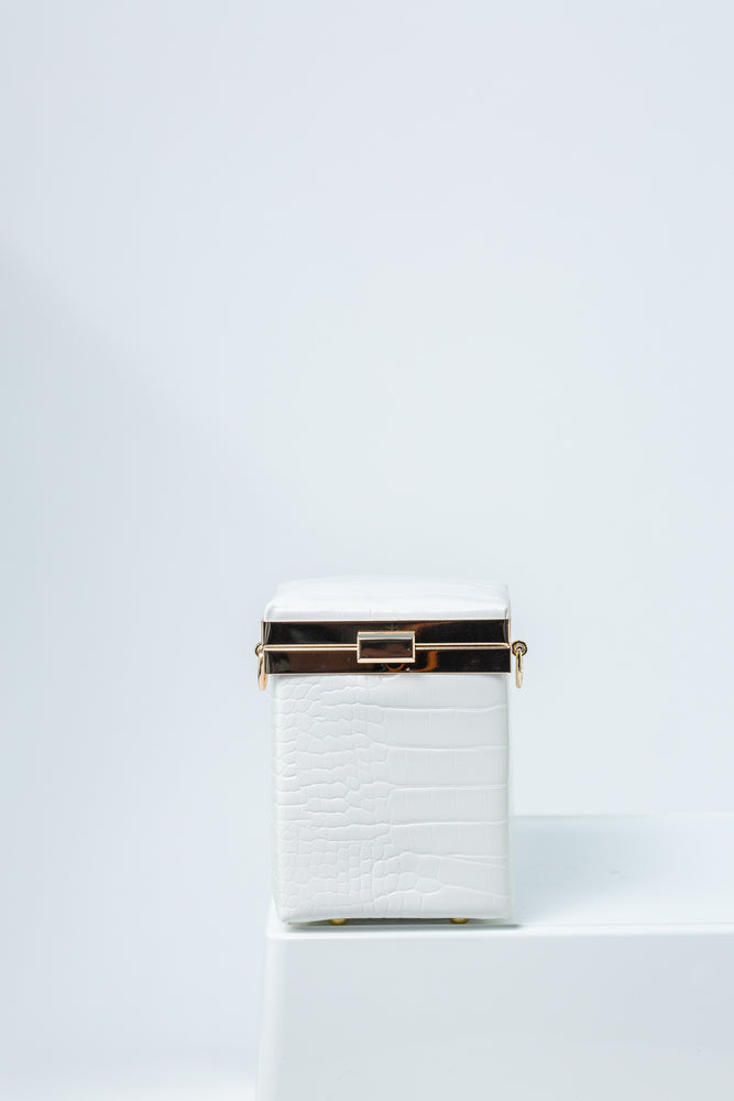 Sadie Box Bag In White