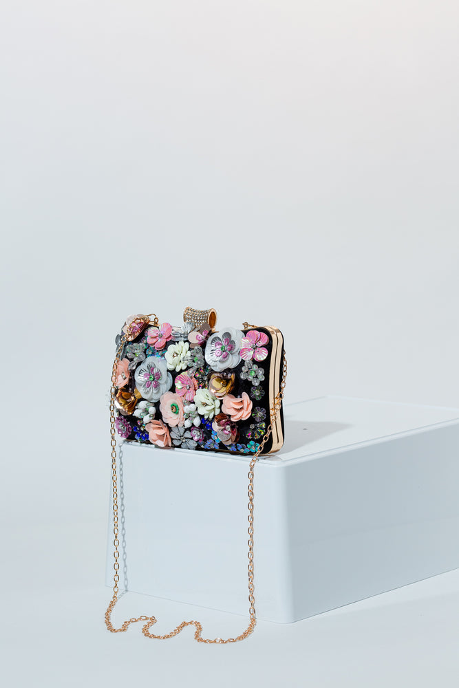 
            
                Load image into Gallery viewer, Eden 3D Floral Clutch In Black
            
        